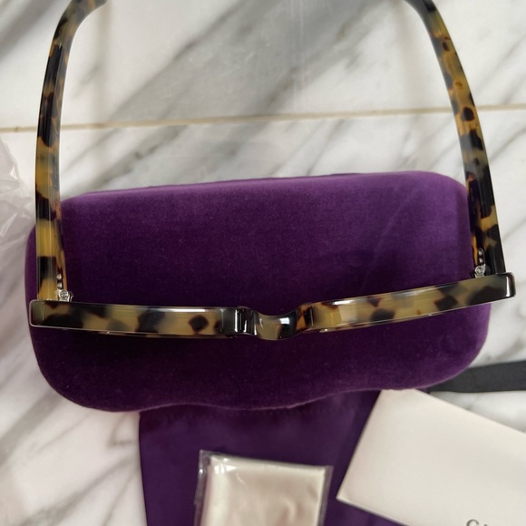 GUCCI UNISEX RECTANGULAR HAVANA SUNGLASSES - Picture 9 of 16